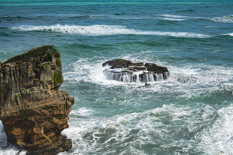 Punakaiki Pancake Rocks and Blowholes Walk, Paparoa国家公园，新西兰